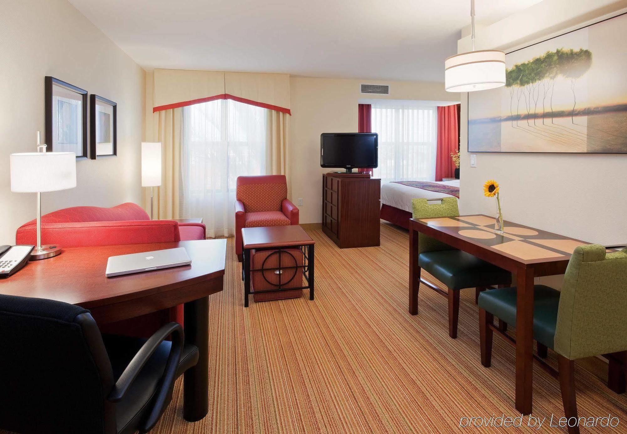 Residence Inn San Diego North/San Marcos Room photo